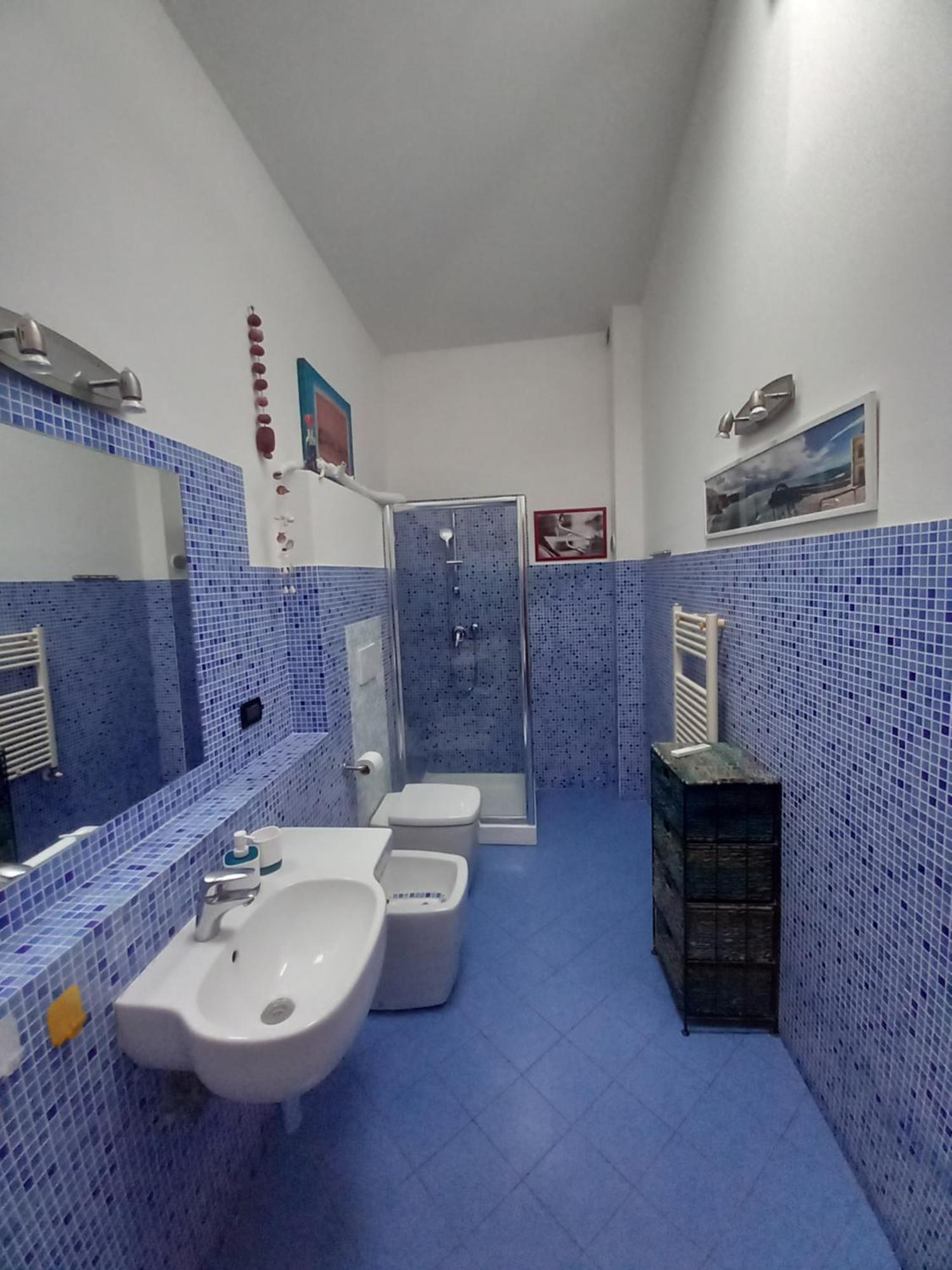"La Casita", 2 Floors Apartment, Private Parking 1 Car Or 2 Bikes, Air-Cond And Terrace Livorno Luaran gambar
