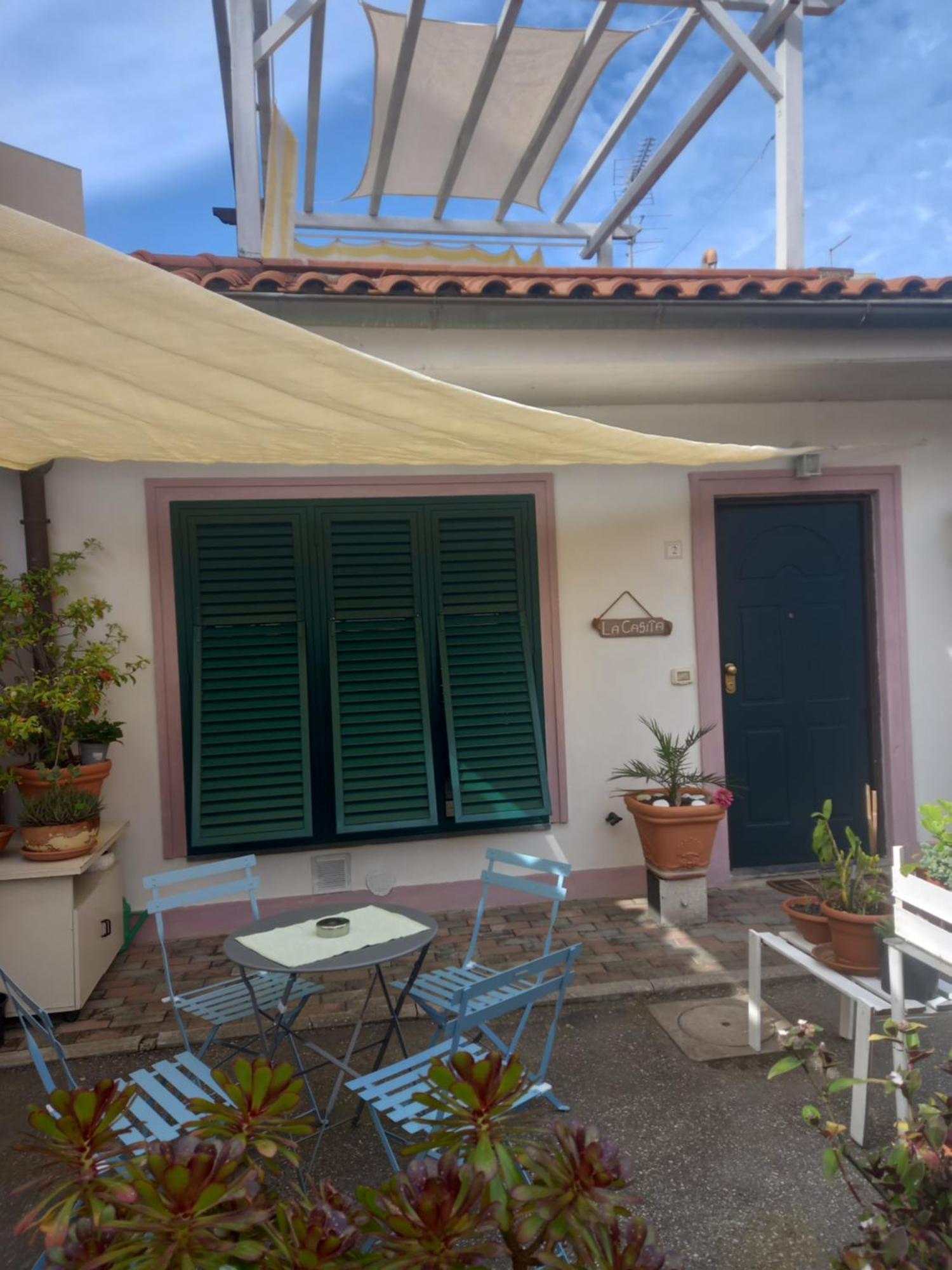"La Casita", 2 Floors Apartment, Private Parking 1 Car Or 2 Bikes, Air-Cond And Terrace Livorno Luaran gambar